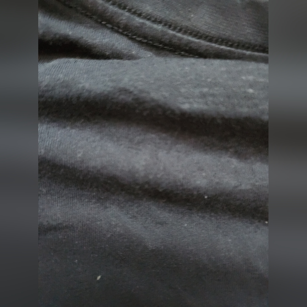 Tommy Hilfiger boys tshirt - Picture 5 of 5